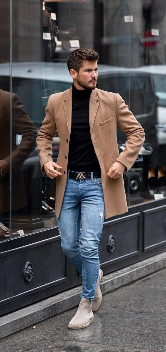 Smart casual pentru barbati poate fi reprezentant de o tinuta formata din o pereche de blugi slim, inchisi la culoare, un sacou si incaltaminte casual din piele naturala